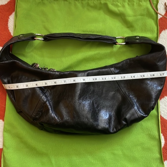 Eliza Atheniense Banana Croissant leather bag - Picture 6 of 7